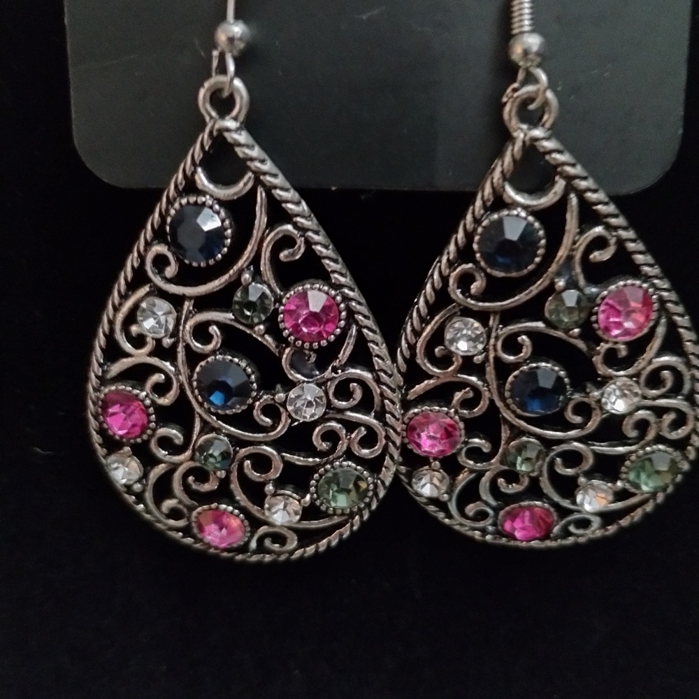 Earrings - Picture 2 of 2